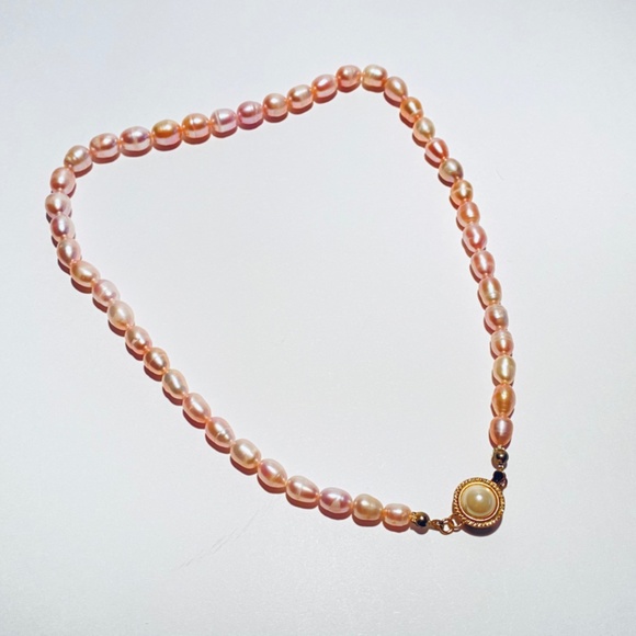 Oval Pink Pearl Necklace - Picture 1 of 4